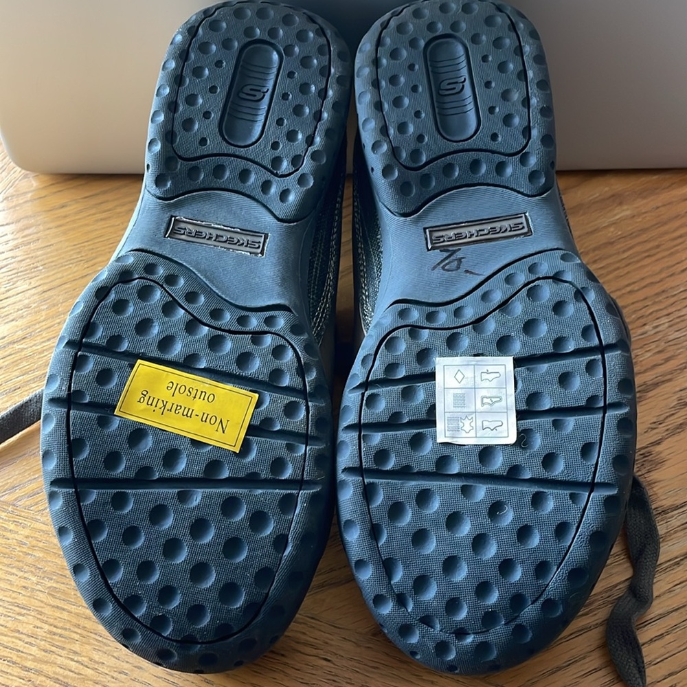 Skechers Shoes Size 5 Leather/Textile Upper - Picture 6 of 6